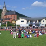 Vor malerischer Kulisse fand der Sepp-Herberger-Tag der Elfenley Grundschule Oberwesel am vergangenen Samstag im Rhinelanderstadion statt.